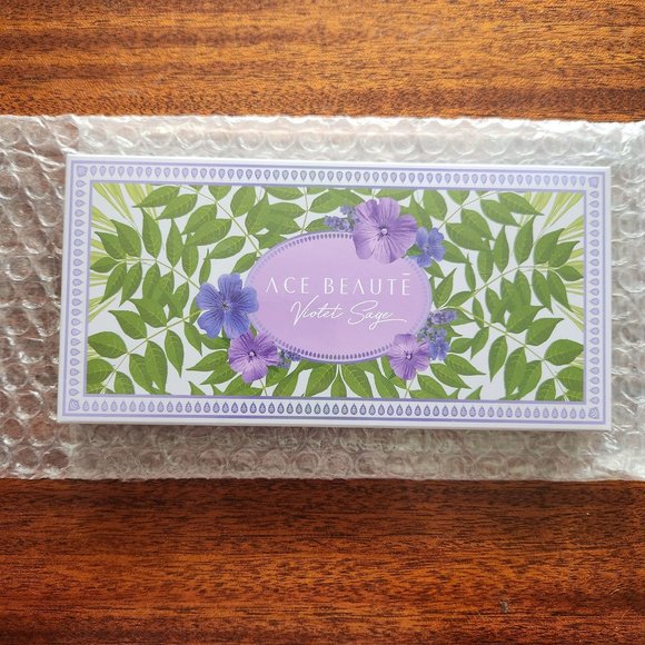 SOLD ACE BEAUTE Violet Sage Palette - Picture 3 of 4